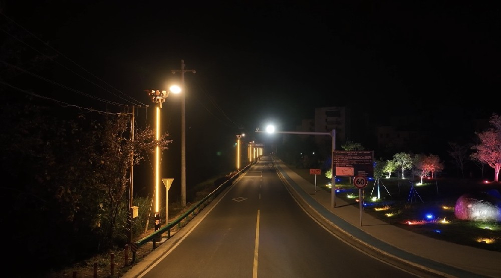 黟县碧阳镇：路灯亮化暖民心 照亮乡村振兴路